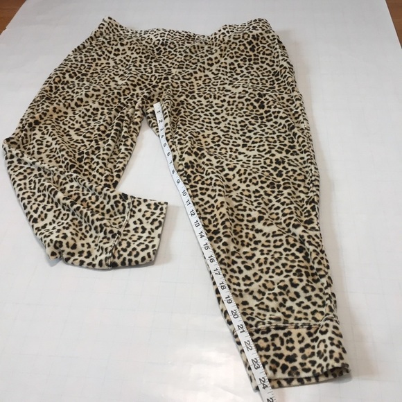 Jessica Simpson High Rise Brown Snow Washed Floral Pull on Cropped Sweatpants 1X - Picture 8 of 14